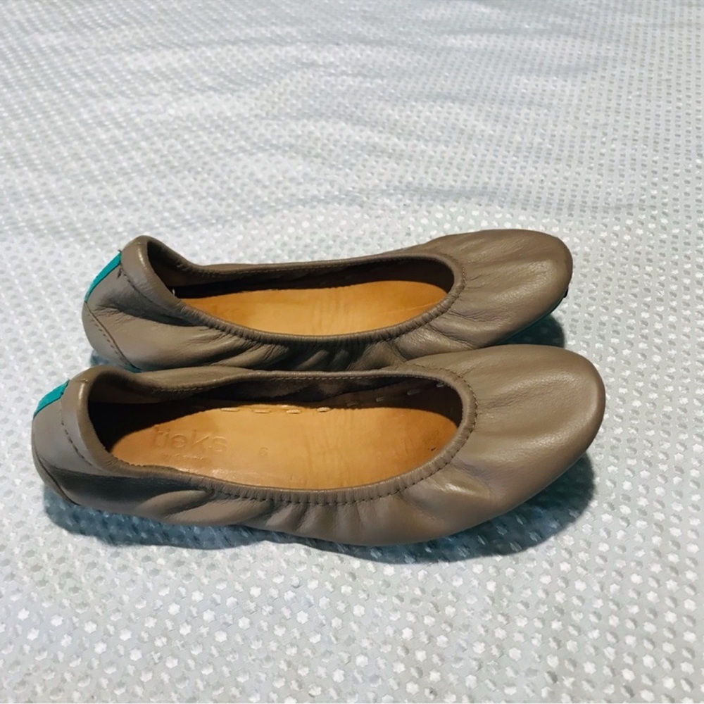 Tieks taupe flats